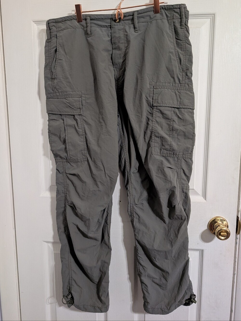 American Eagle Womens Pants Parachute Gray Baggy Wide Leg Size Medium